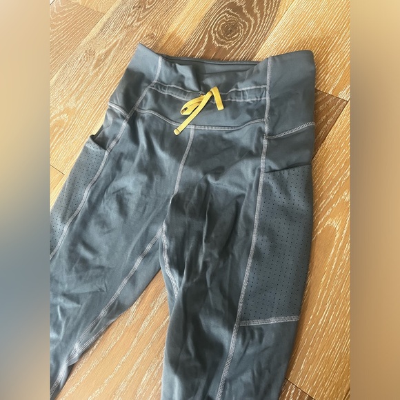 Fabletics motion 365 leggings - Picture 4 of 5